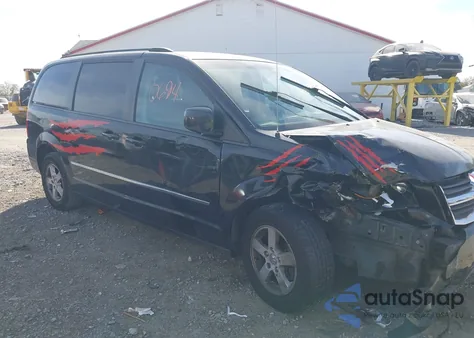 2010 Dodge Grand Caravan Sxt z USA, uszkodzony, nr VIN 2D4RN5DX6AR145759